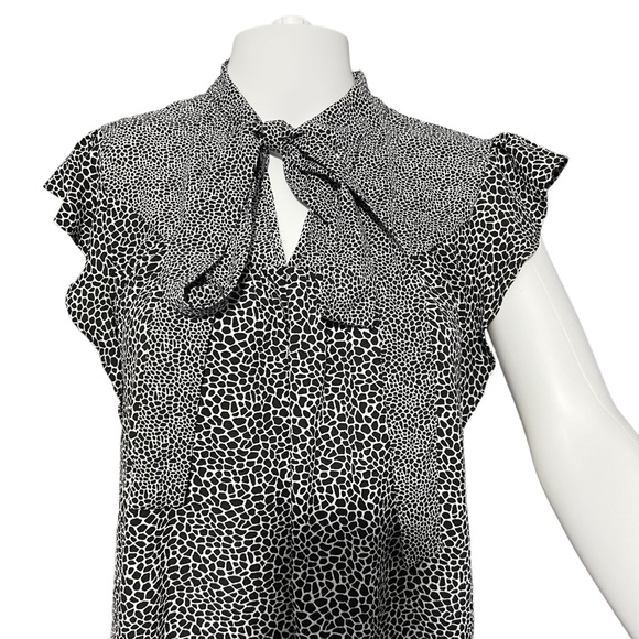 Michael Kors - Womens Ruffle Sleeve Top - Sz. SM - Picture 2 of 8